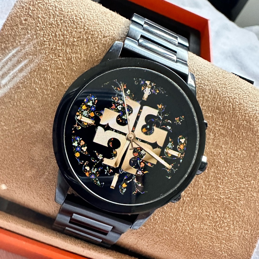 Tory Burch Black Gigi TouchScreen SmartWatch TBT2002